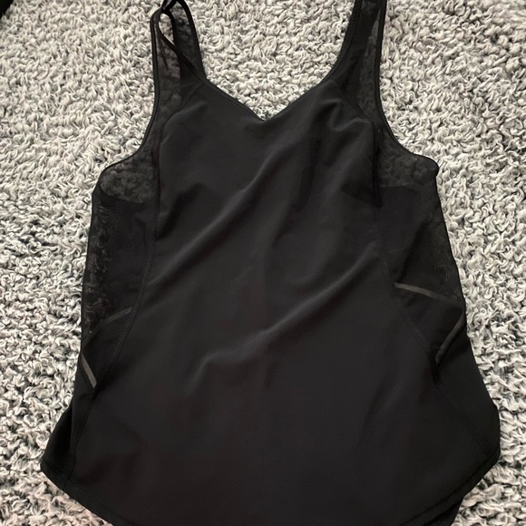 lululemon athletica Tops - Lululemon mesh tank top